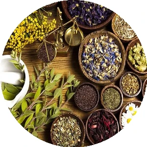 سبزیجات محلی و چاشنی ها